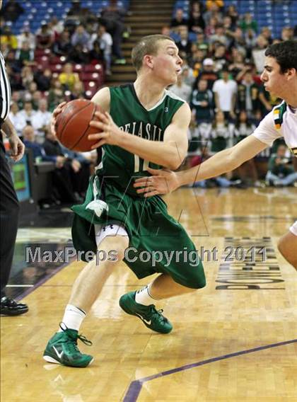 Thumbnail 2 in Castro Valley vs. De La Salle (CIF NorCal D1 Regional Final) photogallery.