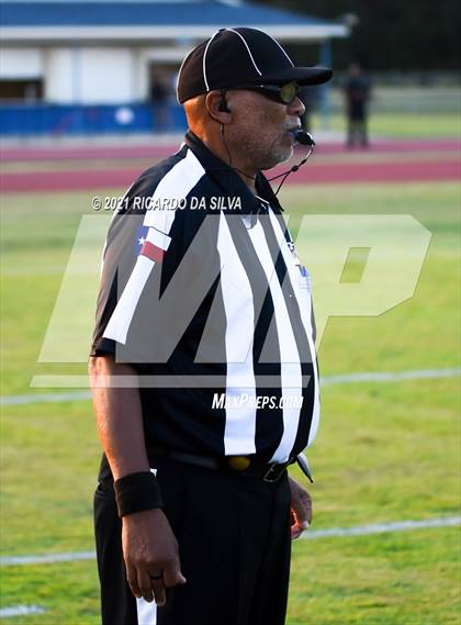 Thumbnail 1 in Royal vs Caldwell photogallery.