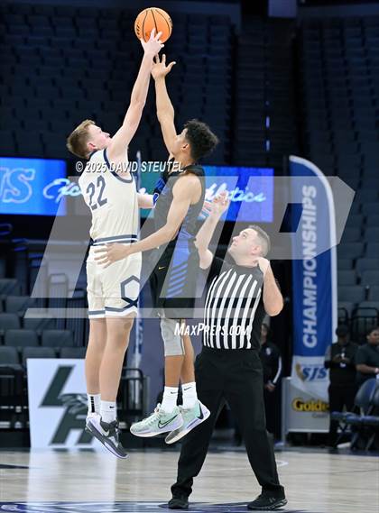 Thumbnail 2 in Sacramento Waldorf vs. Stone Ridge Christian (CIF SJS D6 Final) photogallery.