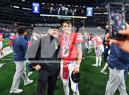 Thumbnail 3 in Westlake vs. Guyer (UIL 6A D2 Final) photogallery.