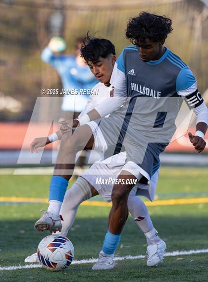 Thumbnail 2 in Granada @ Hillsdale (CIF NorCal D3 Boys Soccer Semifinal) photogallery.