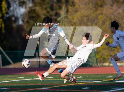 Thumbnail 2 in Granada @ Hillsdale (CIF NorCal D3 Boys Soccer Semifinal) photogallery.