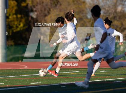 Thumbnail 2 in Granada @ Hillsdale (CIF NorCal D3 Boys Soccer Semifinal) photogallery.