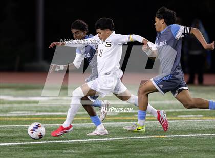 Thumbnail 1 in Granada @ Hillsdale (CIF NorCal D3 Boys Soccer Semifinal) photogallery.