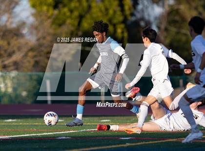 Thumbnail 3 in Granada @ Hillsdale (CIF NorCal D3 Boys Soccer Semifinal) photogallery.