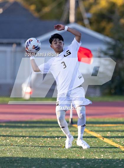 Thumbnail 2 in Granada @ Hillsdale (CIF NorCal D3 Boys Soccer Semifinal) photogallery.