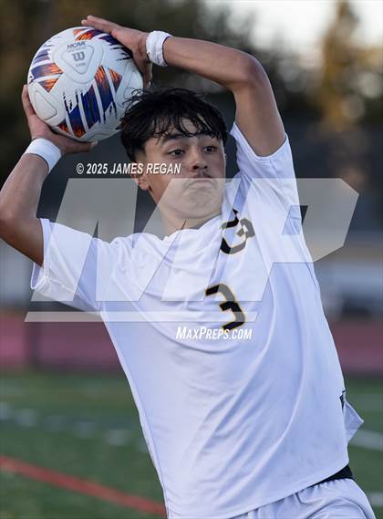 Thumbnail 3 in Granada @ Hillsdale (CIF NorCal D3 Boys Soccer Semifinal) photogallery.