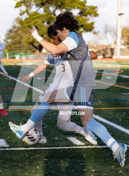 Thumbnail 3 in Granada @ Hillsdale (CIF NorCal D3 Boys Soccer Semifinal) photogallery.
