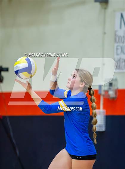 Thumbnail 2 in Geffen Academy @ Chatsworth (CIF State Division 4 Round 1) photogallery.