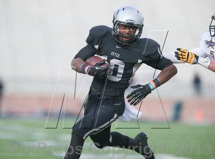 Thumbnail 3 in Highland Park vs. Guyer (UIL 4A D1 Semifinal) photogallery.