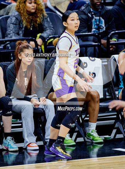 Thumbnail 3 in Santiago vs. Oakland Tech (CIF State D1 Final) photogallery.