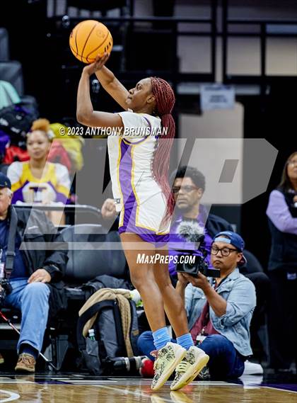 Thumbnail 2 in Santiago vs. Oakland Tech (CIF State D1 Final) photogallery.