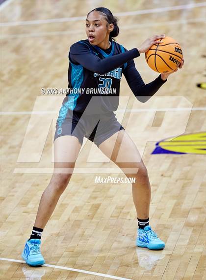 Thumbnail 3 in Santiago vs. Oakland Tech (CIF State D1 Final) photogallery.