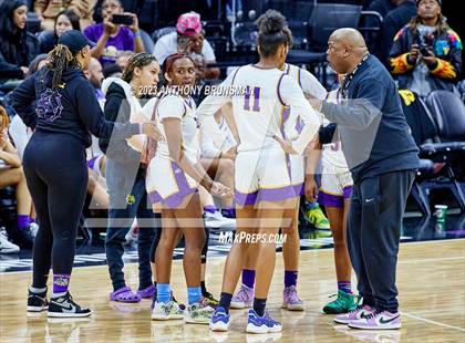 Thumbnail 3 in Santiago vs. Oakland Tech (CIF State D1 Final) photogallery.
