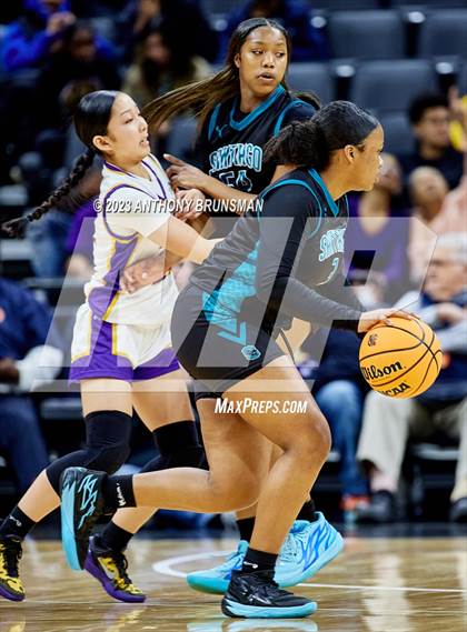 Thumbnail 3 in Santiago vs. Oakland Tech (CIF State D1 Final) photogallery.