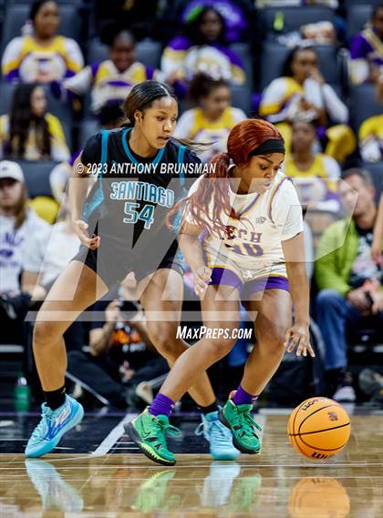 Thumbnail 2 in Santiago vs. Oakland Tech (CIF State D1 Final) photogallery.