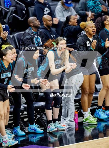 Thumbnail 2 in Santiago vs. Oakland Tech (CIF State D1 Final) photogallery.