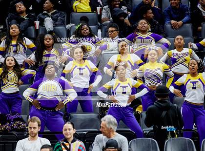 Thumbnail 3 in Santiago vs. Oakland Tech (CIF State D1 Final) photogallery.