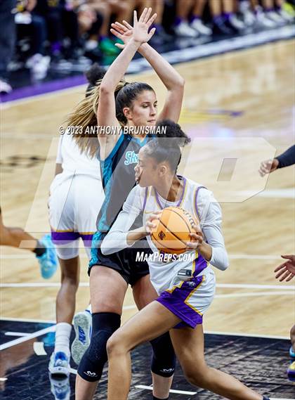 Thumbnail 2 in Santiago vs. Oakland Tech (CIF State D1 Final) photogallery.
