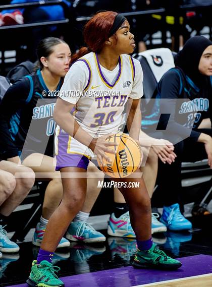Thumbnail 1 in Santiago vs. Oakland Tech (CIF State D1 Final) photogallery.