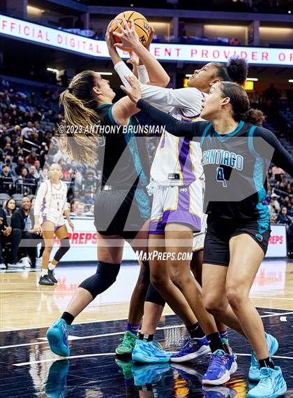 Thumbnail 1 in Santiago vs. Oakland Tech (CIF State D1 Final) photogallery.