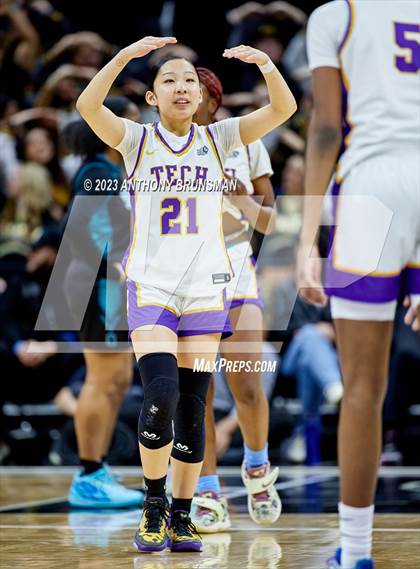 Thumbnail 3 in Santiago vs. Oakland Tech (CIF State D1 Final) photogallery.