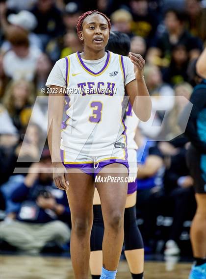 Thumbnail 2 in Santiago vs. Oakland Tech (CIF State D1 Final) photogallery.