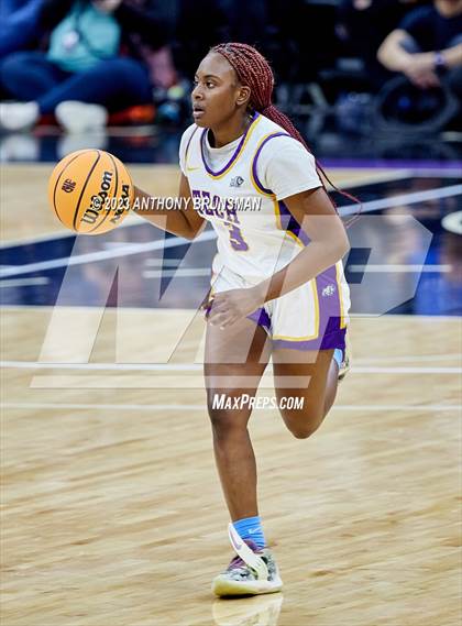 Thumbnail 1 in Santiago vs. Oakland Tech (CIF State D1 Final) photogallery.
