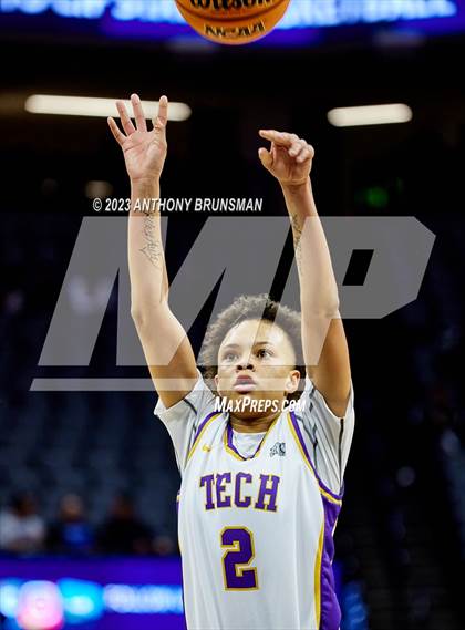Thumbnail 1 in Santiago vs. Oakland Tech (CIF State D1 Final) photogallery.