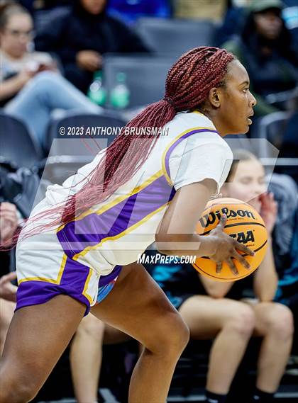 Thumbnail 3 in Santiago vs. Oakland Tech (CIF State D1 Final) photogallery.