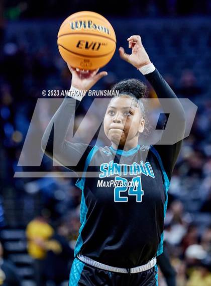 Thumbnail 2 in Santiago vs. Oakland Tech (CIF State D1 Final) photogallery.
