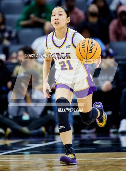 Thumbnail 2 in Santiago vs. Oakland Tech (CIF State D1 Final) photogallery.