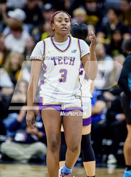 Thumbnail 1 in Santiago vs. Oakland Tech (CIF State D1 Final) photogallery.