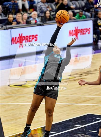Thumbnail 3 in Santiago vs. Oakland Tech (CIF State D1 Final) photogallery.