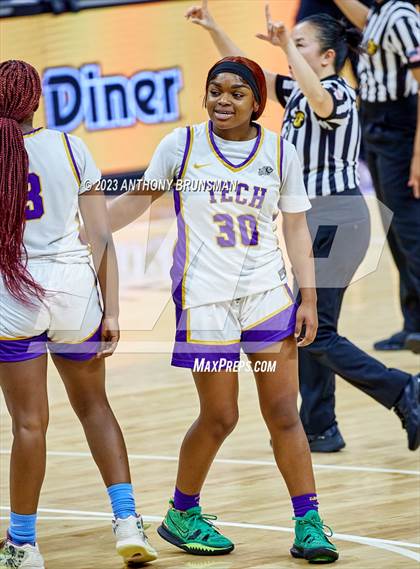 Thumbnail 2 in Santiago vs. Oakland Tech (CIF State D1 Final) photogallery.