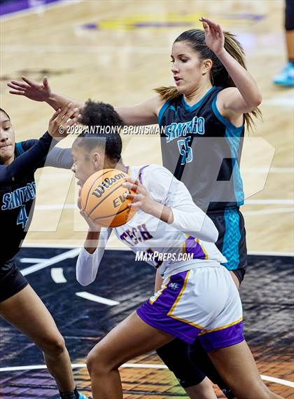 Thumbnail 3 in Santiago vs. Oakland Tech (CIF State D1 Final) photogallery.