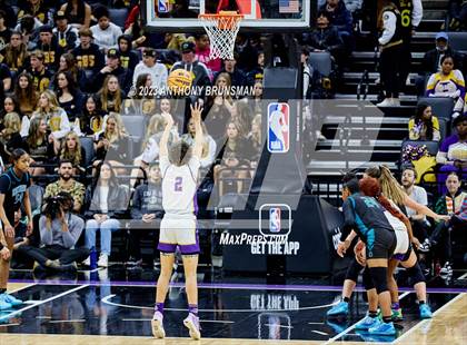 Thumbnail 3 in Santiago vs. Oakland Tech (CIF State D1 Final) photogallery.