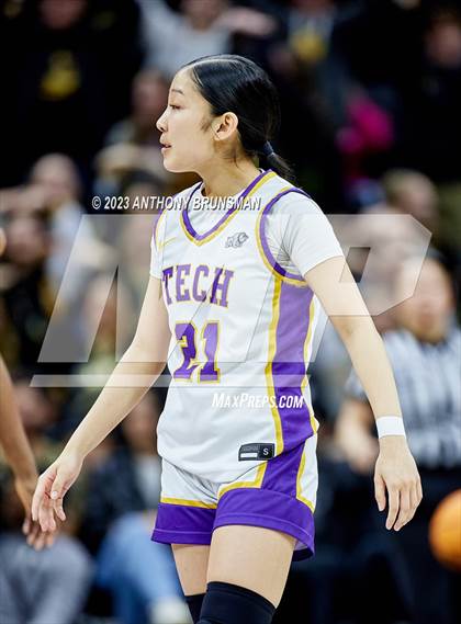 Thumbnail 1 in Santiago vs. Oakland Tech (CIF State D1 Final) photogallery.