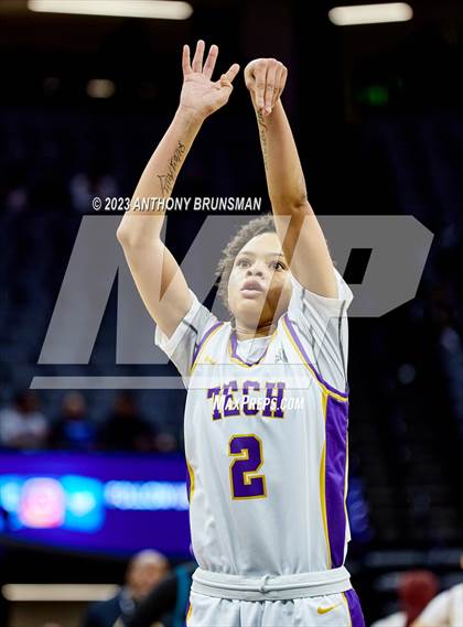 Thumbnail 2 in Santiago vs. Oakland Tech (CIF State D1 Final) photogallery.
