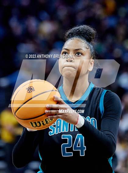 Thumbnail 3 in Santiago vs. Oakland Tech (CIF State D1 Final) photogallery.