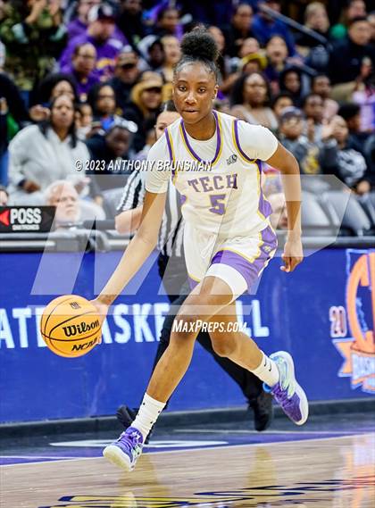 Thumbnail 2 in Santiago vs. Oakland Tech (CIF State D1 Final) photogallery.