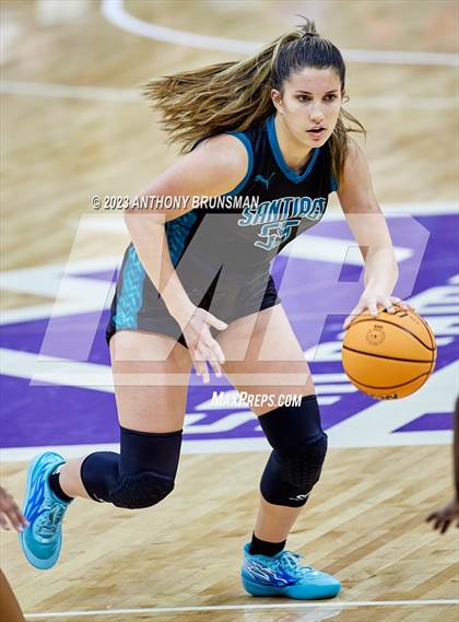 Thumbnail 1 in Santiago vs. Oakland Tech (CIF State D1 Final) photogallery.