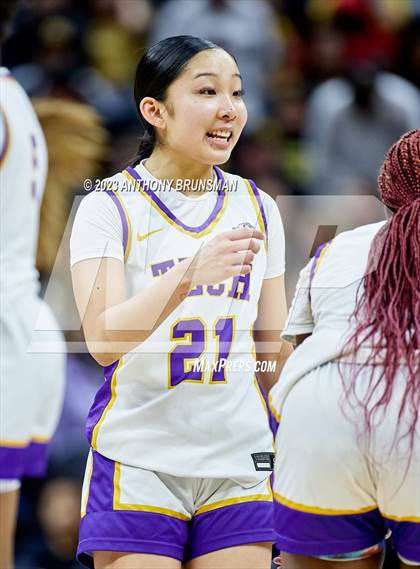 Thumbnail 3 in Santiago vs. Oakland Tech (CIF State D1 Final) photogallery.