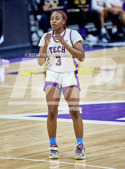 Thumbnail 1 in Santiago vs. Oakland Tech (CIF State D1 Final) photogallery.