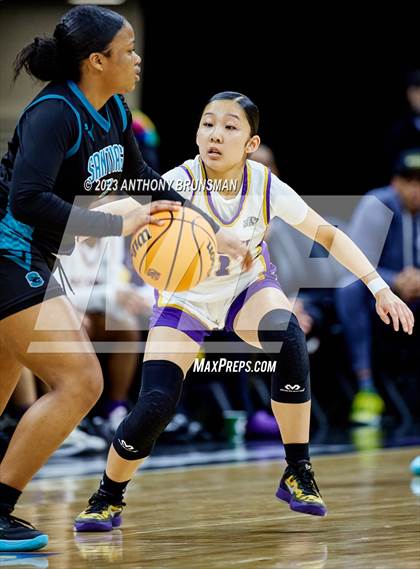 Thumbnail 2 in Santiago vs. Oakland Tech (CIF State D1 Final) photogallery.