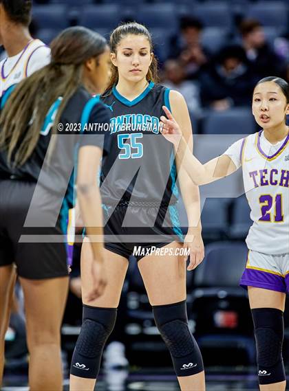 Thumbnail 3 in Santiago vs. Oakland Tech (CIF State D1 Final) photogallery.
