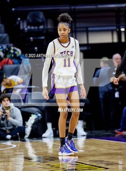 Thumbnail 2 in Santiago vs. Oakland Tech (CIF State D1 Final) photogallery.