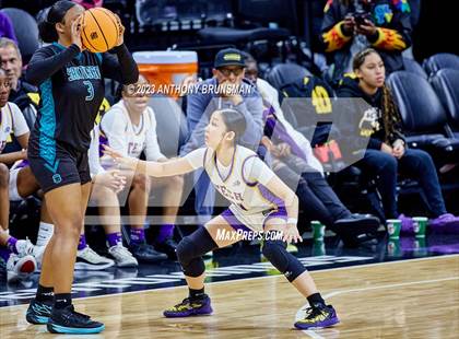 Thumbnail 1 in Santiago vs. Oakland Tech (CIF State D1 Final) photogallery.