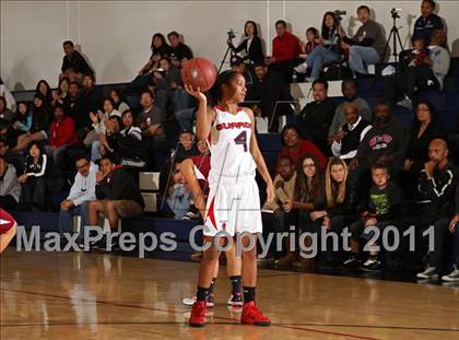 Thumbnail 3 in Keppel vs. Bellarmine-Jefferson (West Coast Holiday Classic) photogallery.