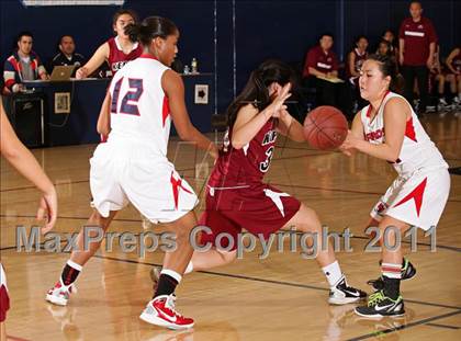 Thumbnail 1 in Keppel vs. Bellarmine-Jefferson (West Coast Holiday Classic) photogallery.